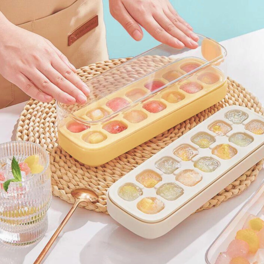 Magic Ice Cube Maker SIMPLY ICE MAKING